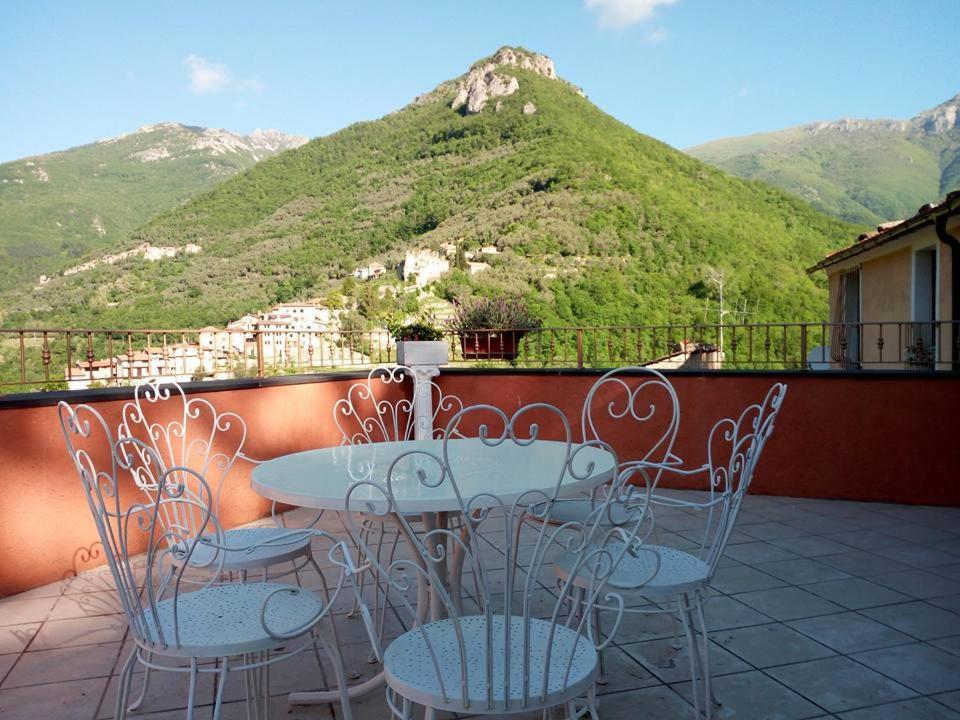 Lo Sporting Bed&Breakfast Nasino Exterior foto